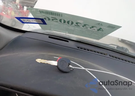 2000 Saturn Sl from USA, damaged, VIN 1G8ZF5281YZ256297